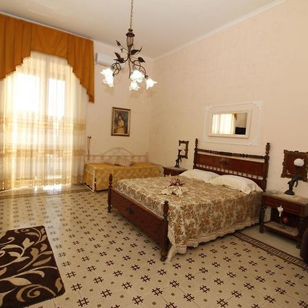 B&B Casa Pupetta 토레델그레코 외부 사진